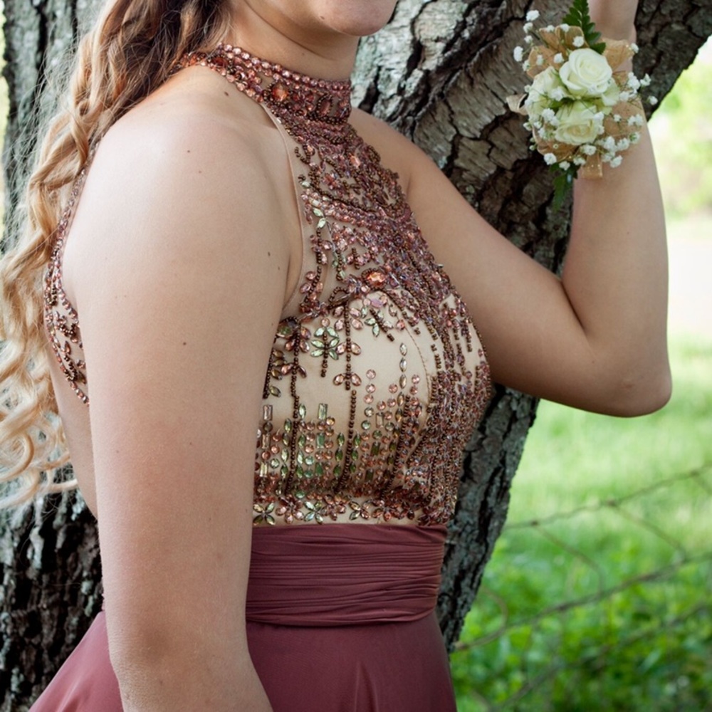 Beautiful prom dress!